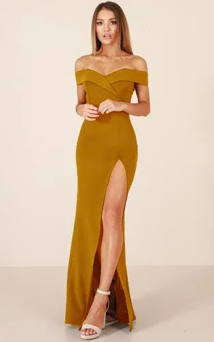 Glara Gown with a slit (2884903)