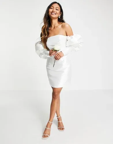 Vestido de novia corto con escote Bardot y mangas abullonadas de ASOS EDITION-Blanco (5241885)