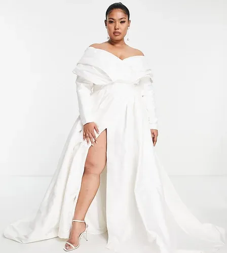 Vestido de novia estructurado con escote Bardot y falda de corte amplio de satén Lola de ASOS EDITION Curve-Blanco (6946712)