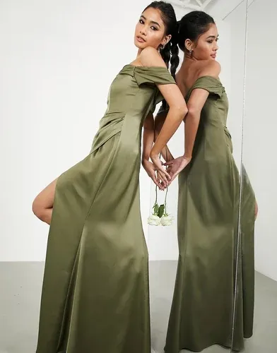 Vestido largo verde oliva drapeado con diseño cruzado y escote Bardot de satén de ASOS Edition (7065575)