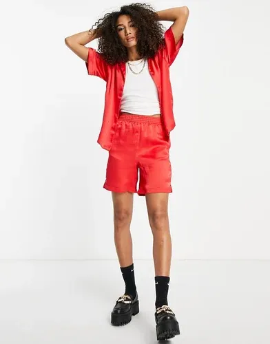 Pantalones cortos rojo luminoso de satén de JJXX (parte de un conjunto)-Rosa (7291003)