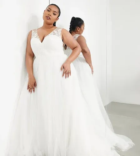 Vestido de novia con espalda de pico y cuerpo con bordados delicados Tiana de ASOS EDITION Curve-Blanco (7342251)