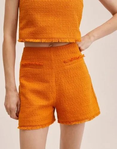 Pantalones cortos naranja luminoso con detalle de volantes y acabado texturizado de Mango (parte de un conjunto) (7985105)