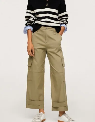 Pantalones cargo color arena de talle bajo con detalle de bolsillo de Mango-Beis neutro (7505478)