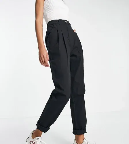 ASOS Tall Pantalones chinos en negro de ASOS DESIGN Tall (7596770)