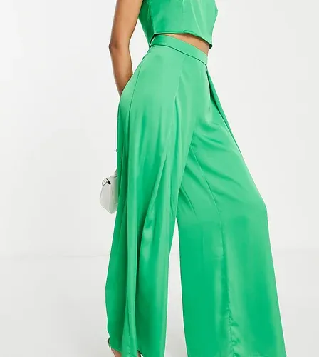 Pantalones verde llamativo de pernera ancha exclusivos de Collective The Label Petite (parte de un conjunto) (7554279)