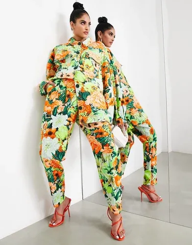 Pantalones de corte tapered con estampado floral de algodón de ASOS Edition-Multicolor (7560962)