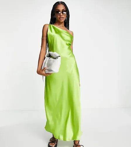 ASOS Tall Vestido playero largo verde de estilo lencero con tirante asimétrico de satén de ASOS DESIGN Tall (7710540)