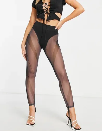 Leggings negros con diseño contorneado de paneles de Rebellious Fashion (7985115)