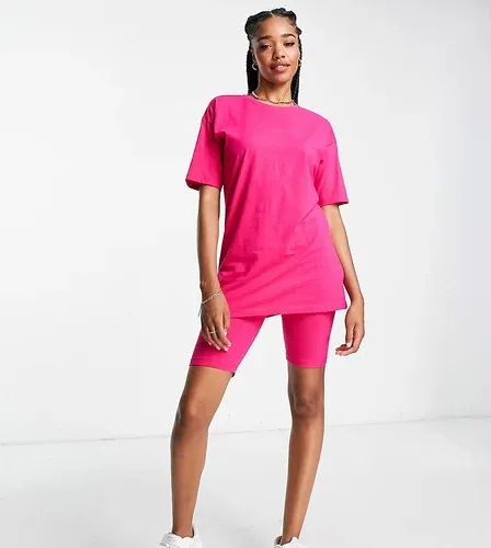 Conjunto rosa de camiseta extragrande y pantalones cortos Chloe de Threadbare Tall (7989343)