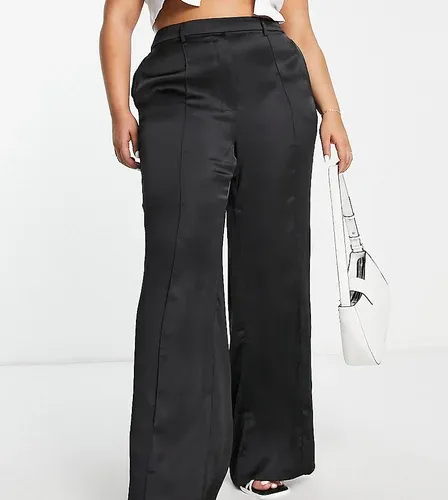 Pantalones negros de corte sartorial de Pretty Lavish Curve (parte de un conjunto) (8031327)
