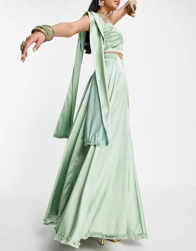 Falda verde salvia estilo lehenga de corte amplio con volantes y dupatta de Kanya London (8048223)