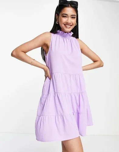 Vestido corto lila amplio escalonado con cuello alzado de Lola May-Morado (8159145)
