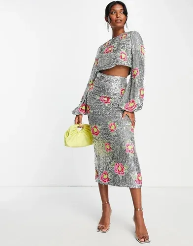 Falda midi con diseño floral de lentejuelas de ASOS EDITION-Plateado (8375172)