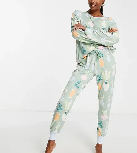 Pijama color salvia de top de manga larga y joggers con estampado de plantas de Chelsea Peers Petite-Verde (8315790)