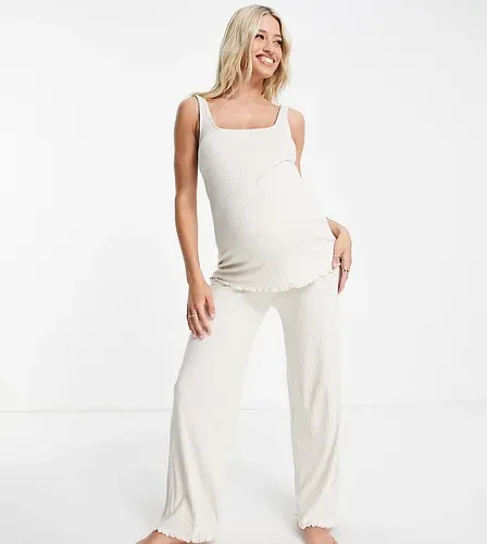 ASOS Maternity Pijama color avena de pantalones y camiseta de tirantes con bordes ondulados de canalé de ASOS DESIGN Maternity-Beis neutro (8328611)