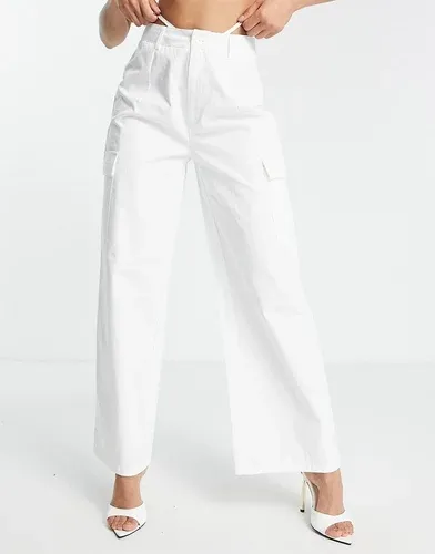 Simmi Clothing Pantalones blancos cargo de SIMMI (8339149)