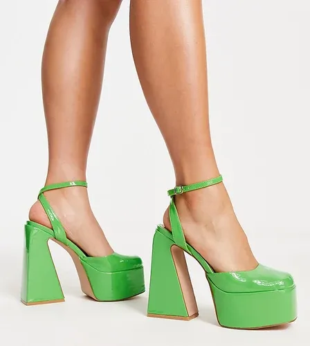 Simmi Wide Fit Zapatos verdes acharolados de tacón con plataforma Adley de SIMMI London Wide Fit (8442902)