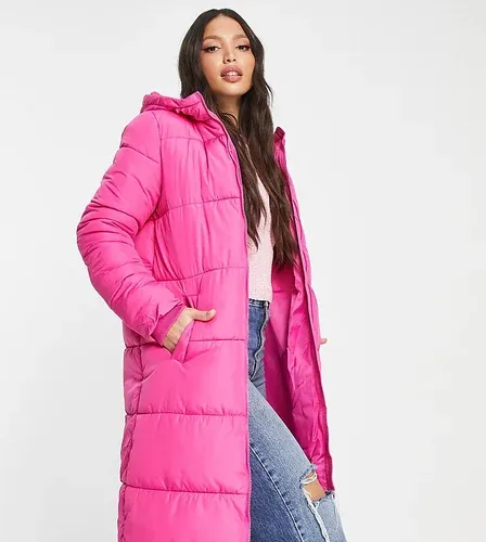 Abrigo largo rosa luminoso acolchado con capucha de Pieces Tall (8689055)
