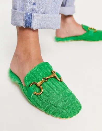 Mocasines estilo mules verdes de Urban Revivo (8711116)