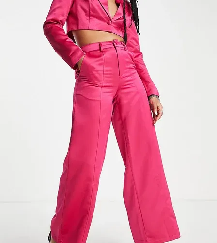 Pantalones rosa intenso de pernera muy ancha de satén de Extro &amp; Vert Petite (parte de un conjunto) (8721111)