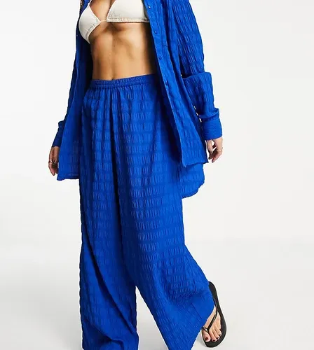 Pantalones playeros azul cobalto de pernera ancha de tejido texturizado exclusivos de Esmée (parte de un conjunto) (9026565)